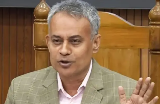 জনদুর্ভোগ বিবেচনায় লঞ্চের ভাড়া কম বাড়ানো হয়েছে: রেলমন্ত্রী
